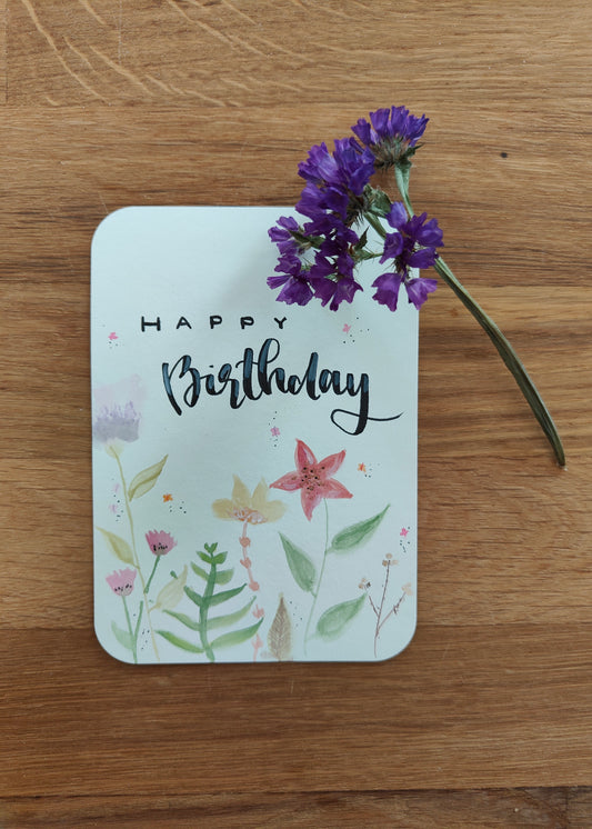 Handgemachte Geburtstagskarte „Happy Birthday“ mit floralem Aquarell-Design